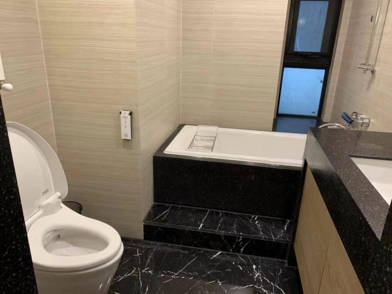 Modern 3br at suhe rongjing 苏河荣景3房