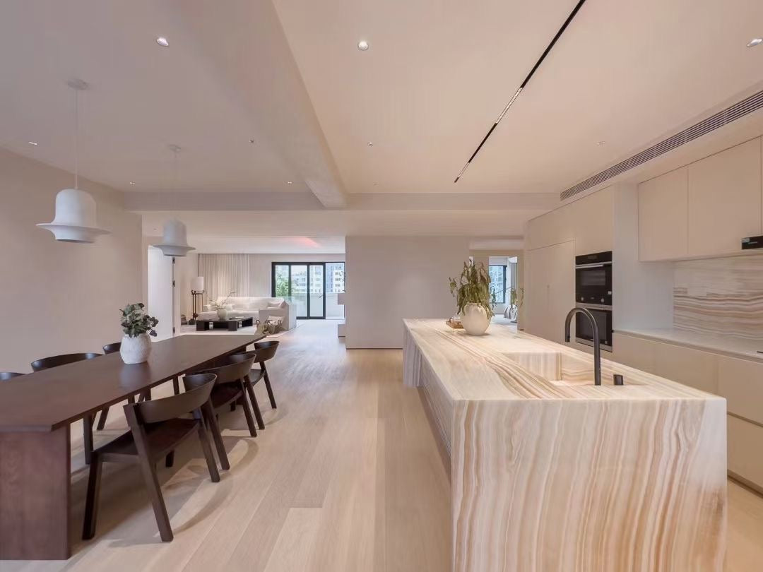 Modern 4br 270sqm with balcony 虹桥豪苑4房270平米