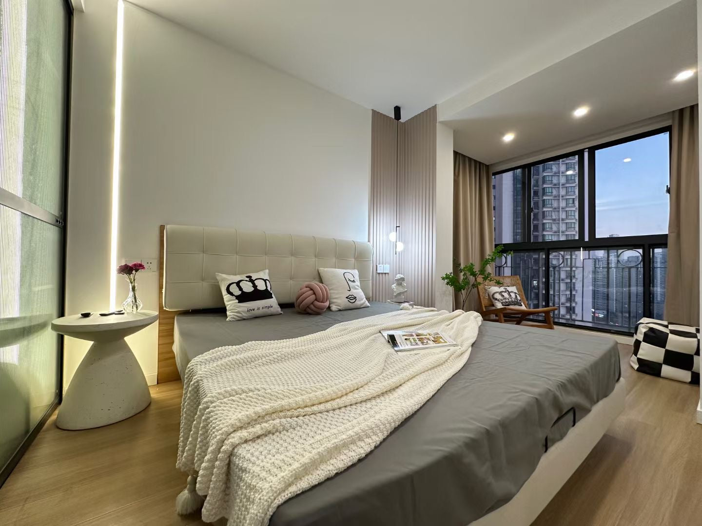 Modern 3br / Suzhou river 中远两湾城3房