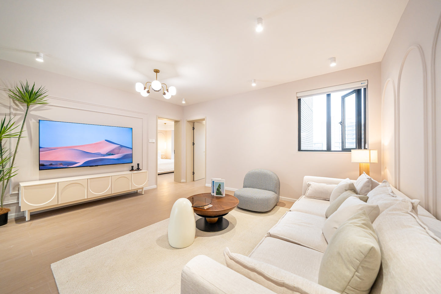 Spacious 2brs at Suzhou river 宗鑫公寓2房河景