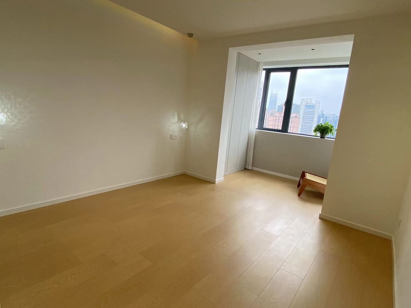 Modern 3br floor heating / west nanjing rd 达安城3房