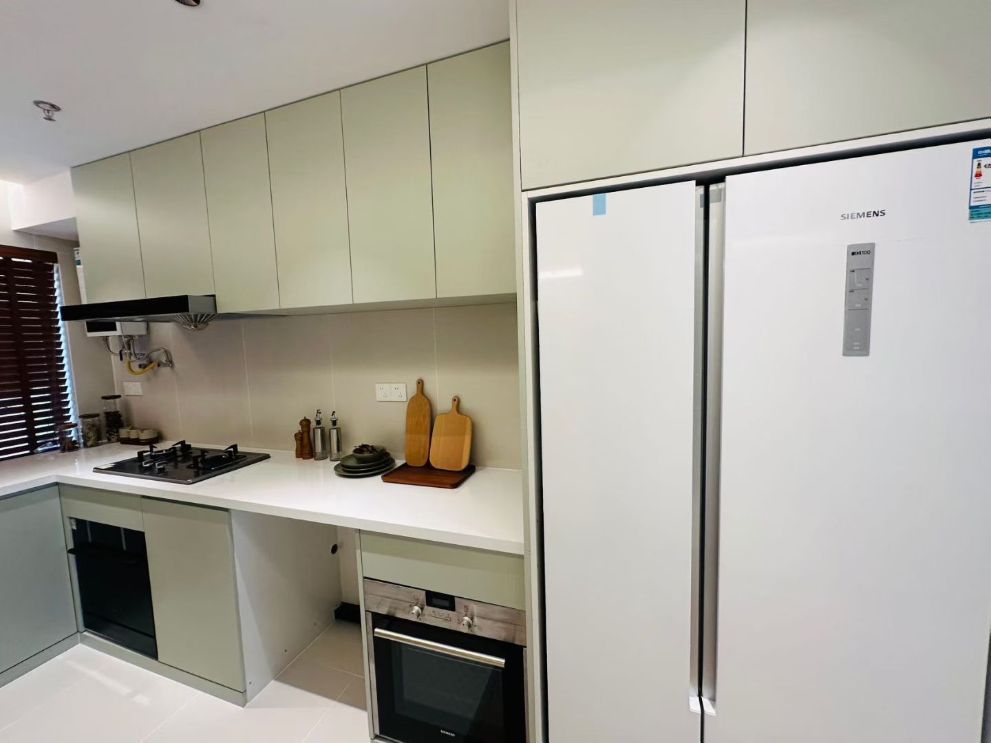 Newly 2br 2baths apt at jiangning rd 陕康里江宁路2房