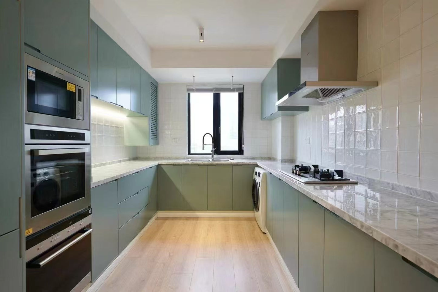 Duplex 3br apartment at changshou rd 达安花园3房复式170平米