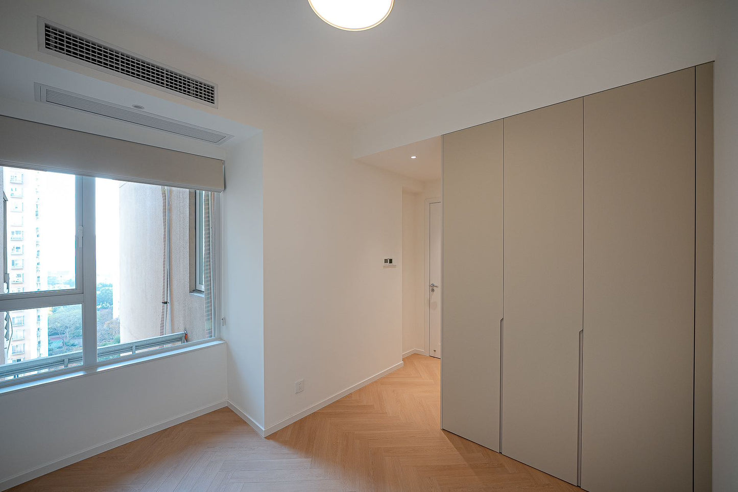 Modern 2br 2baths apt at tianshan oasis riviera 天山河畔2房