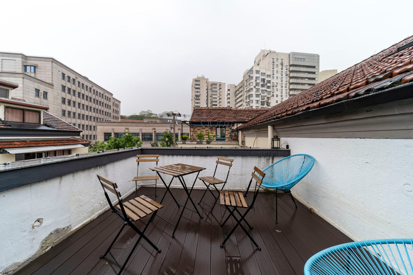 gaoan rd 1br with terrace 高安路1房带阳台