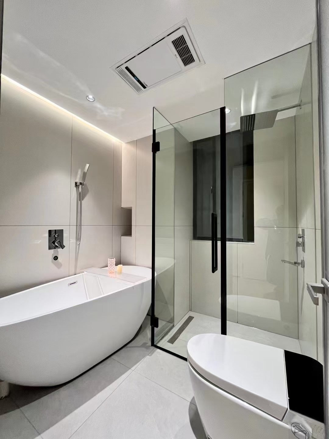 Modern 3br at lujiabang rd 明华大厦3房