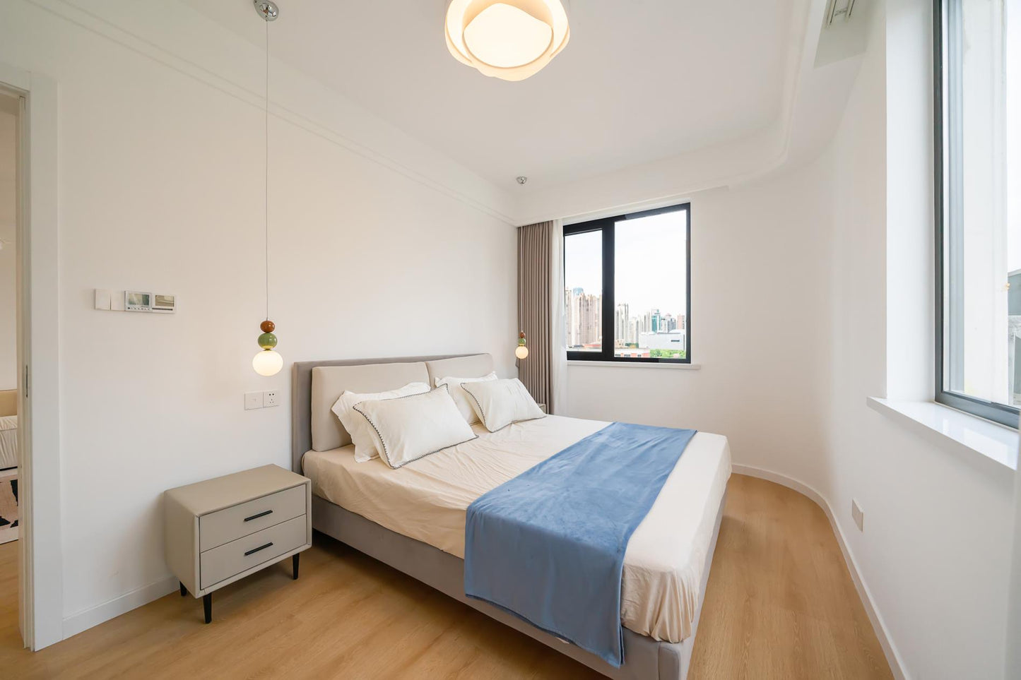 Modern 3br at lujiabang rd 明华大厦3房