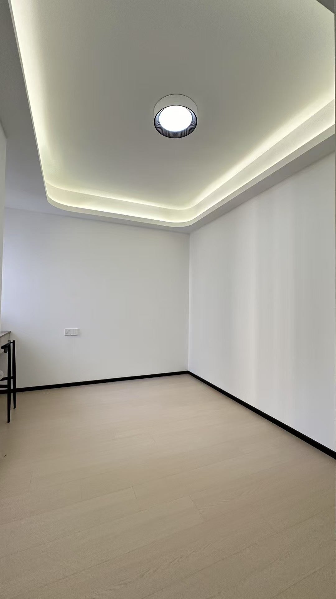 Newly 2br apt at oasis riviera 天山河畔2房