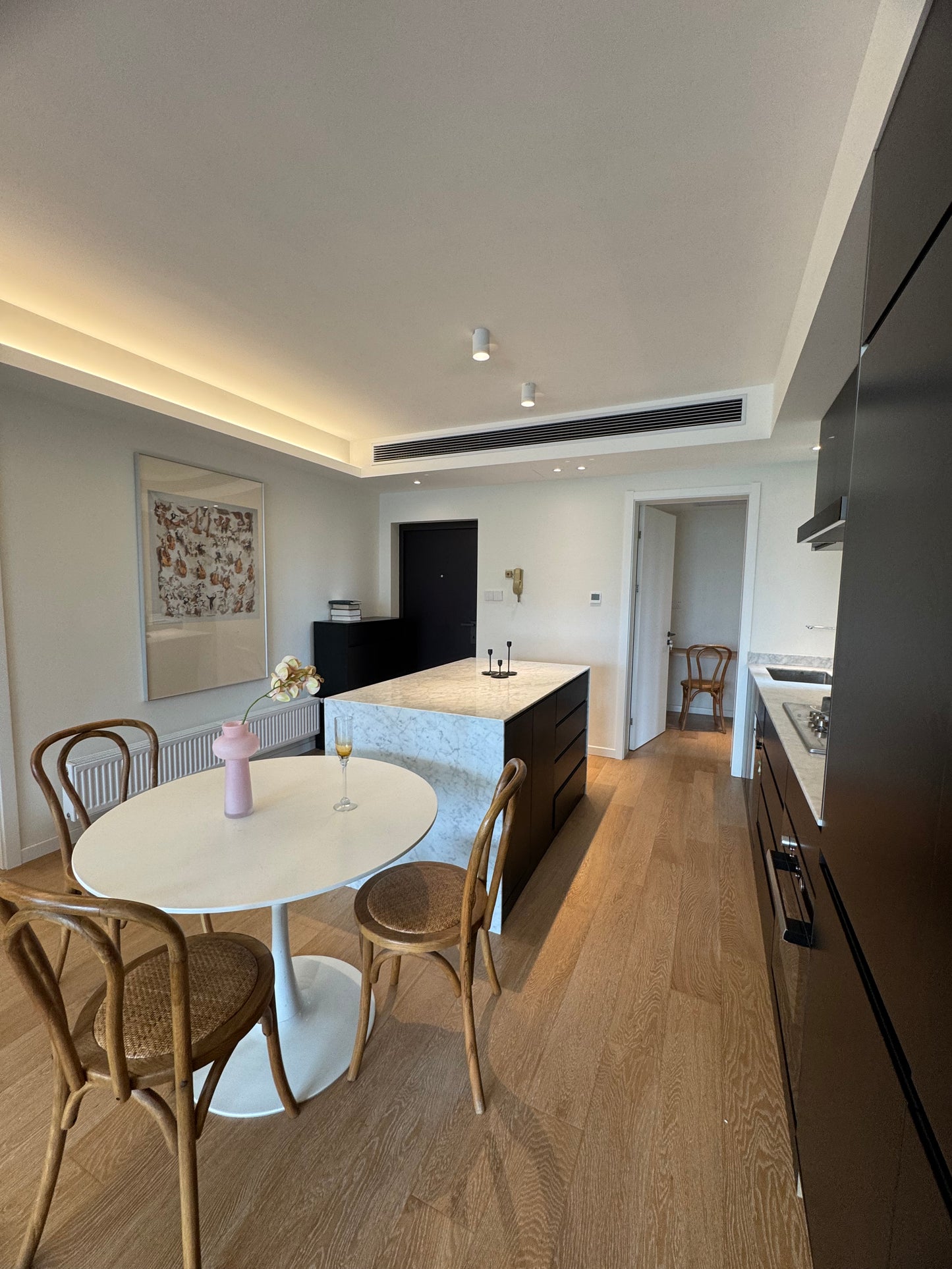 Nice 3br + study at la doll 国际丽都3+1房公寓