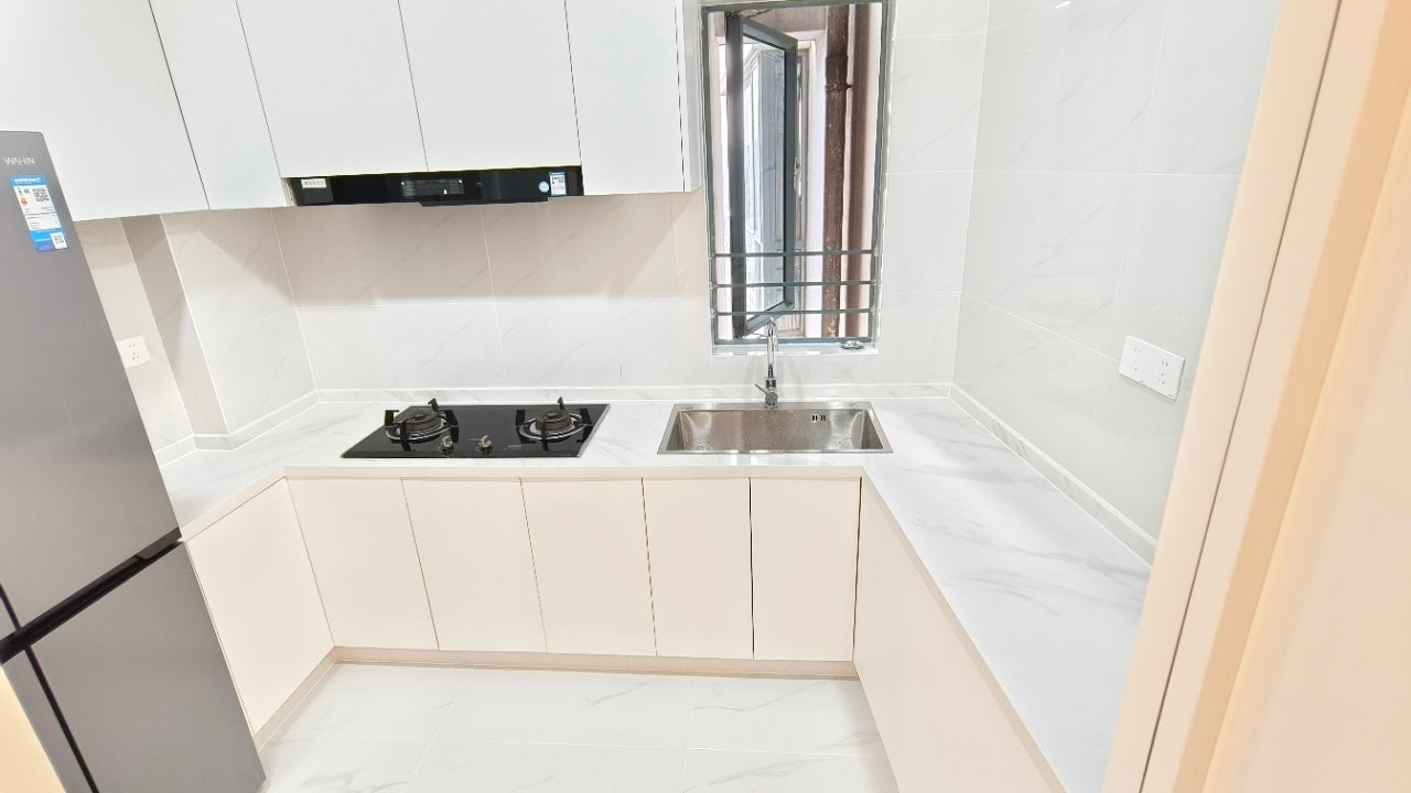 Modern 3br apt near Xintiandi 黄浦新苑3房