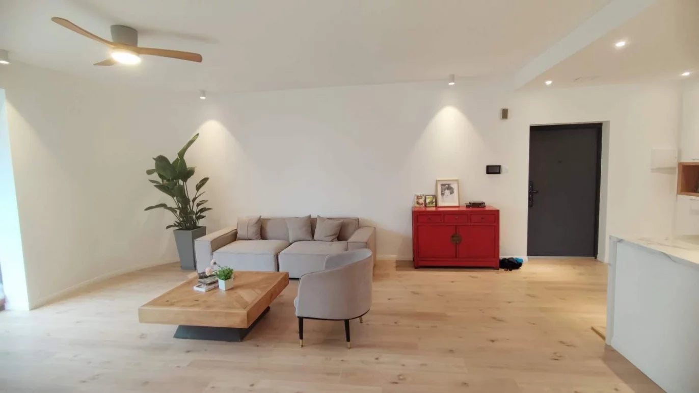 bright 2br apt near jiashan rd station 兴南花园2房带暖气