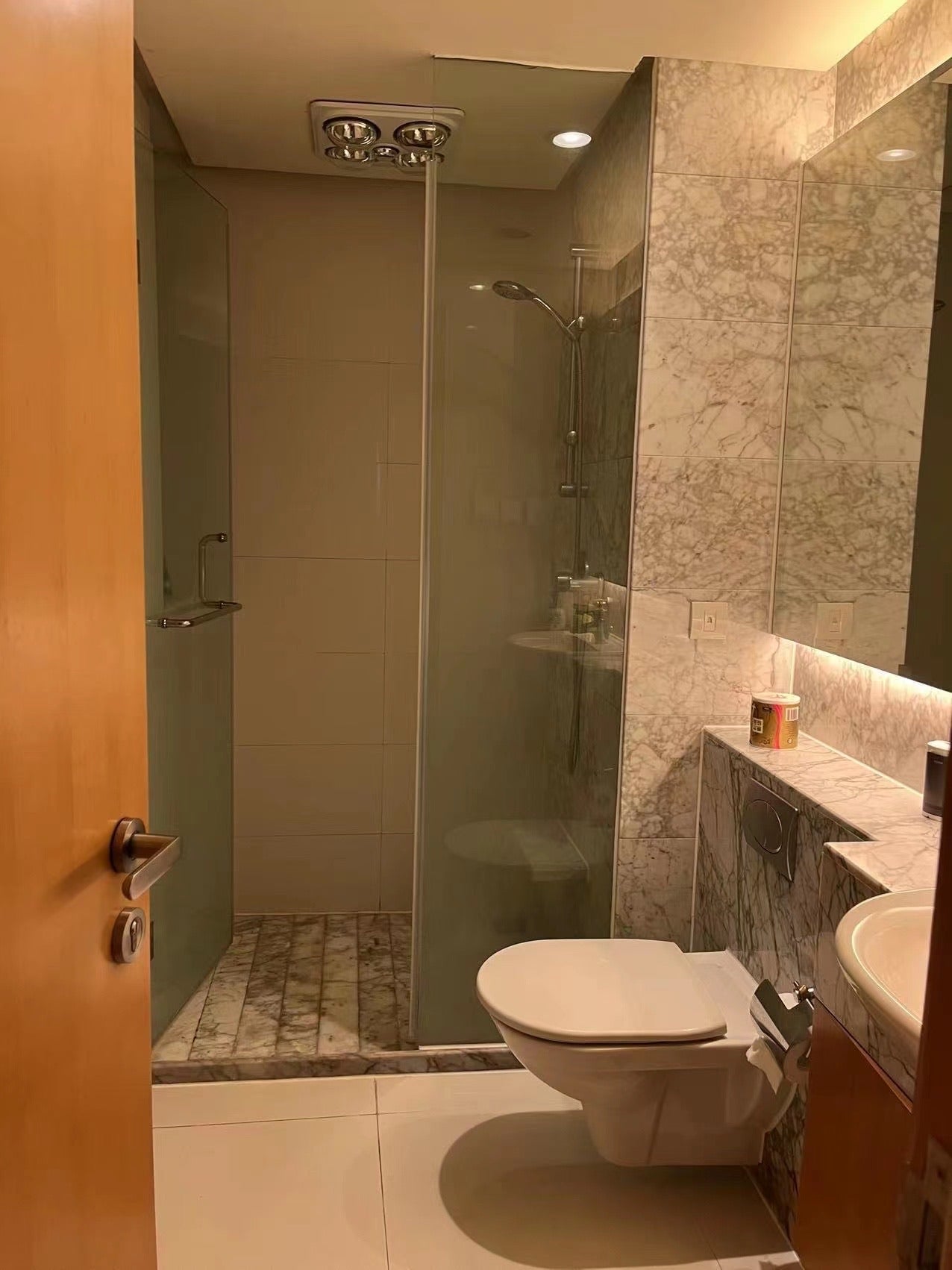 jingan four seasons 2br apt high floor 静安四季2房公寓高楼