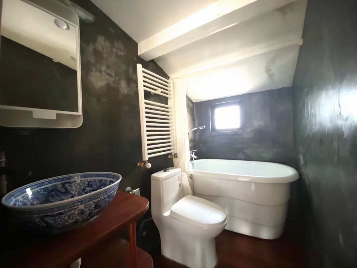 anfu rd 2br with terrace 安福路2房带露台