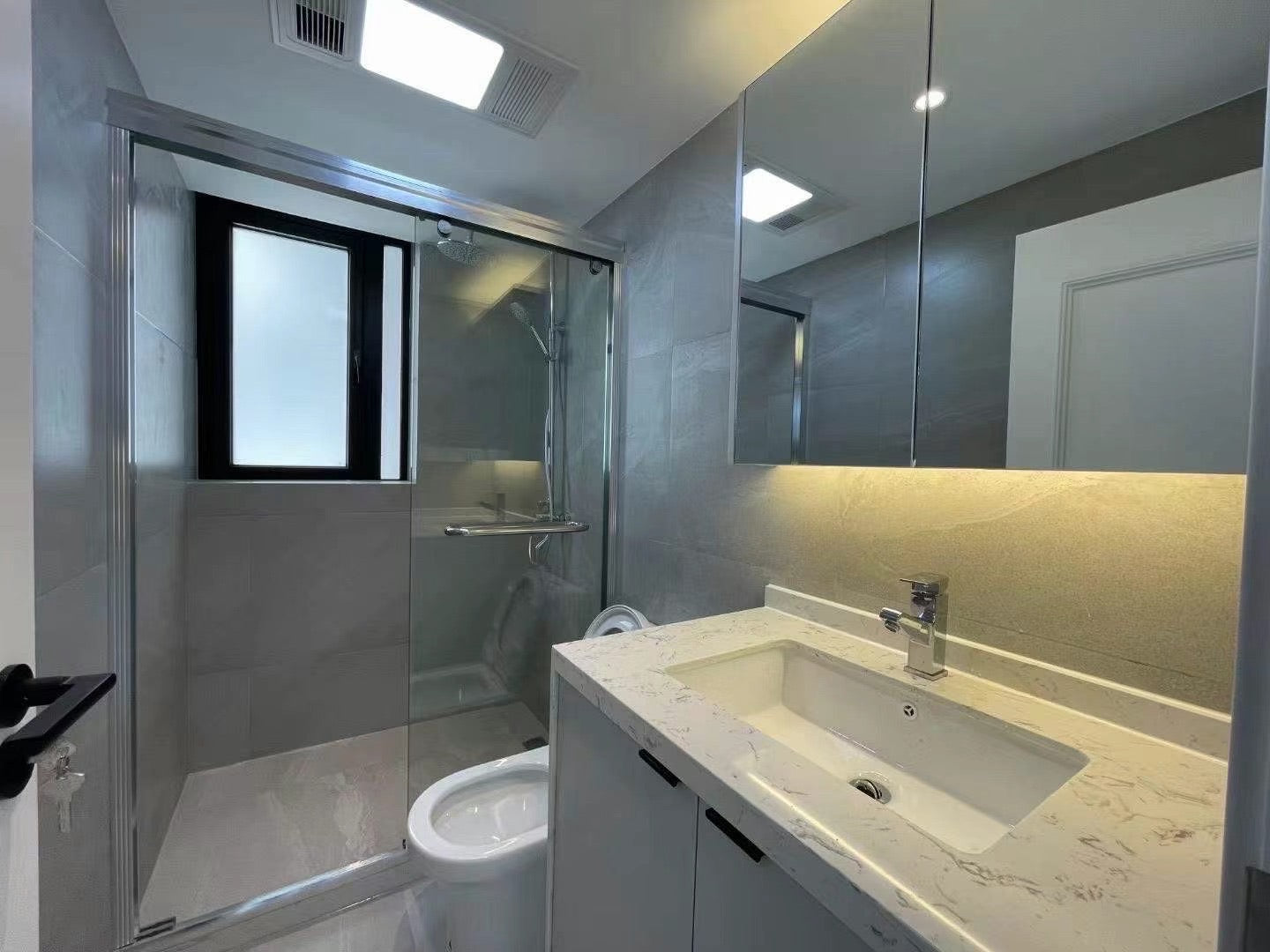 new deco 3br apt at south shanxi rd 步高苑3房地暖