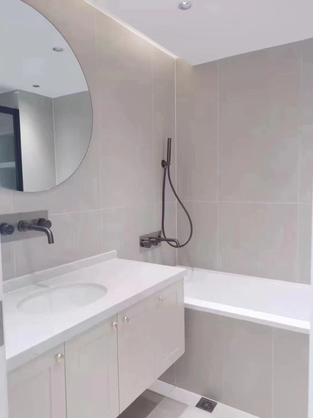 bright 3br with floor heating xujiahui 徐家汇花园3房160平米