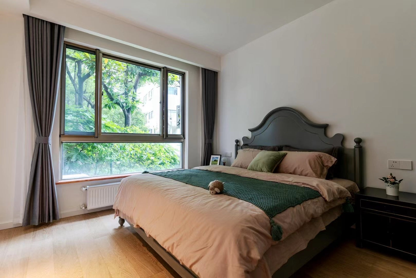 zhongshan park 3br with heating 路易凯旋宫3房带墙暖