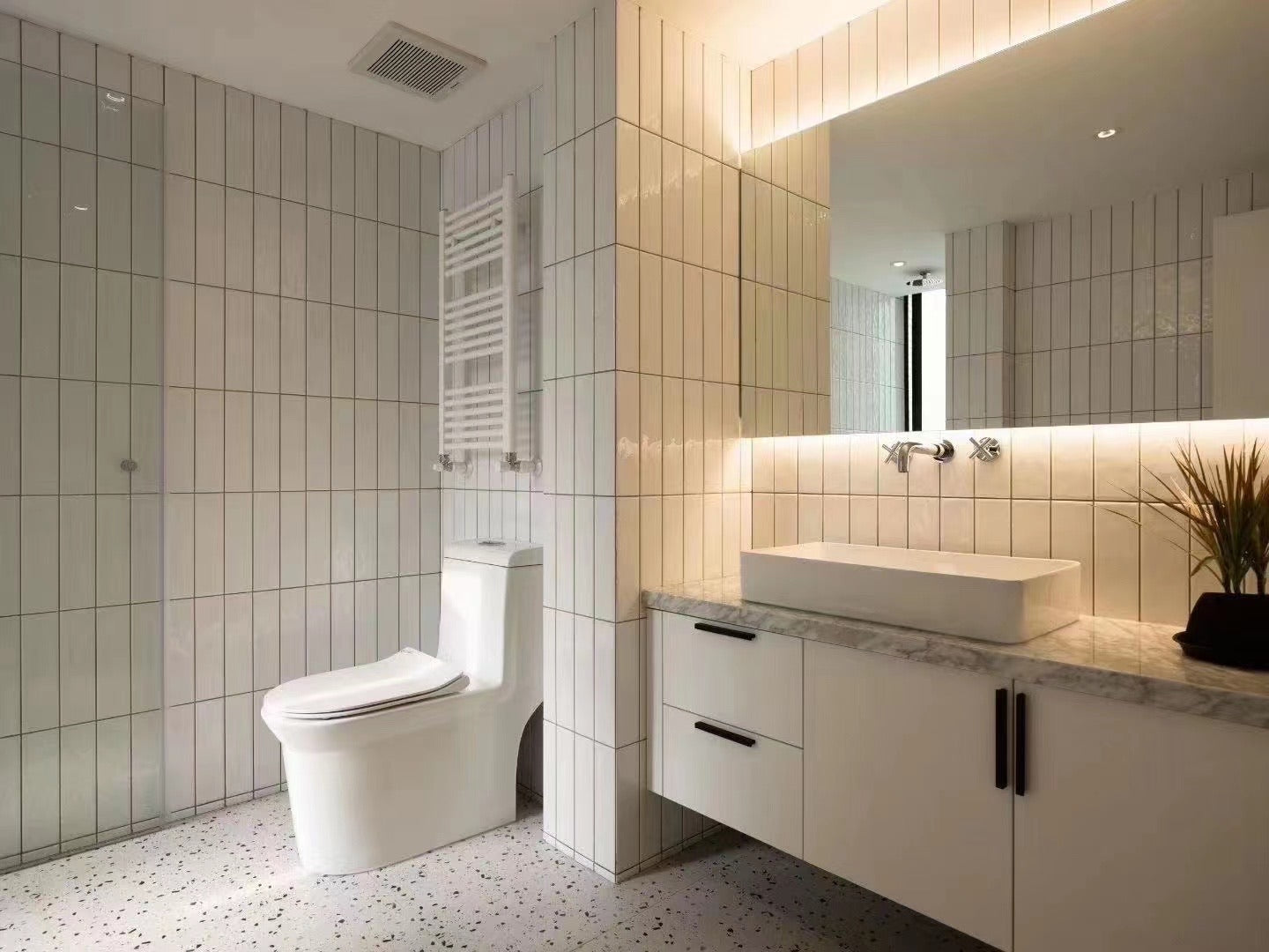 modern 3br with study at people square 人民广场威海苑3+1房公寓