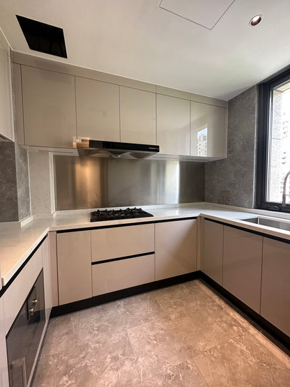 Modern 4br apt in Gubei Central Park 古北中央公园4房