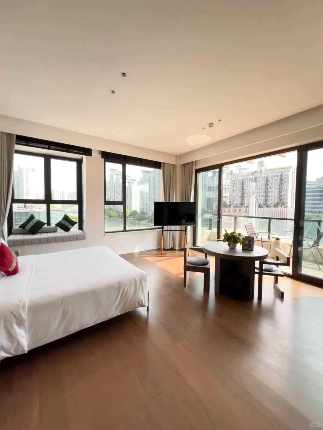 Intercontinental service apt in Jingan 静安洲际行政公寓