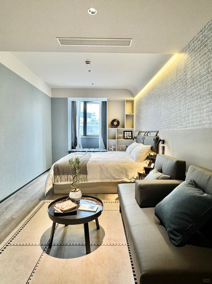 more service apt in Xujiahui 徐家汇摩尔公寓