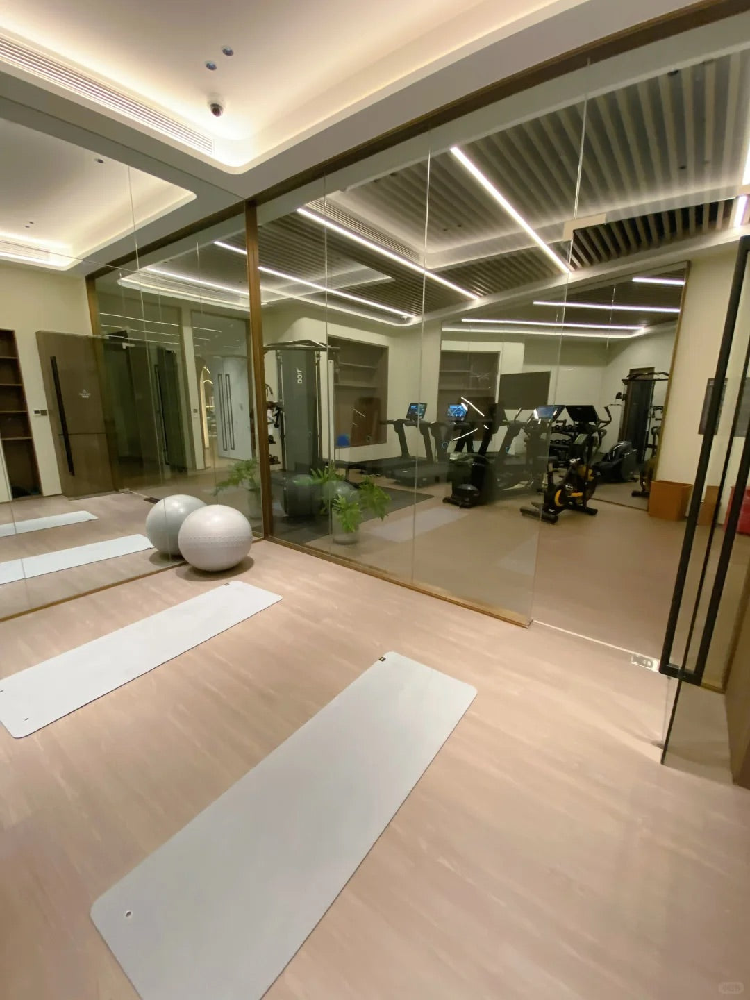 Modena service apt in Yangpu 辉盛名致服务公寓五角场