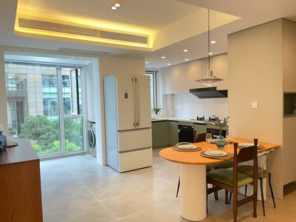 Modern 3br 2baths apt at the bund 外滩海琪园漂亮3房