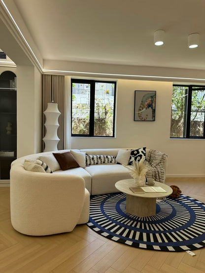 Nice 2br + study apt with garden 凯旋公寓2+1房带花园