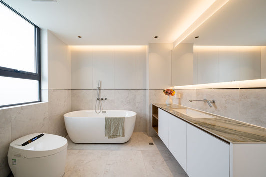 Luxury 4br 200sqm at Gubei 古北新苑4房200平米