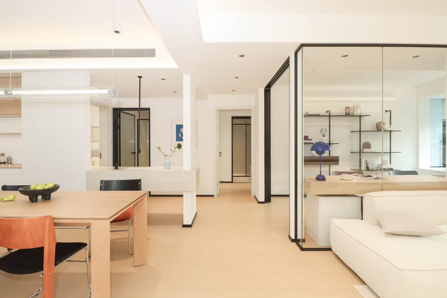 Nice 2br + study apt near jiaotong university 东湖名苑2房+书房