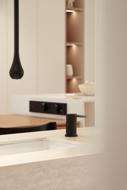 Nice 2br + study apt near jiaotong university 东湖名苑2房+书房