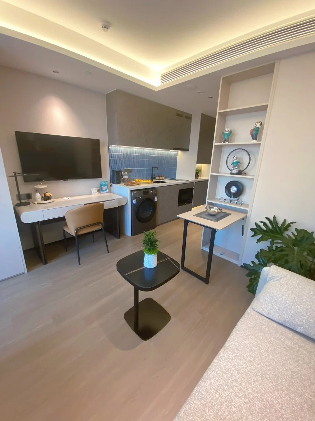 Modena service apt in Yangpu 辉盛名致服务公寓五角场