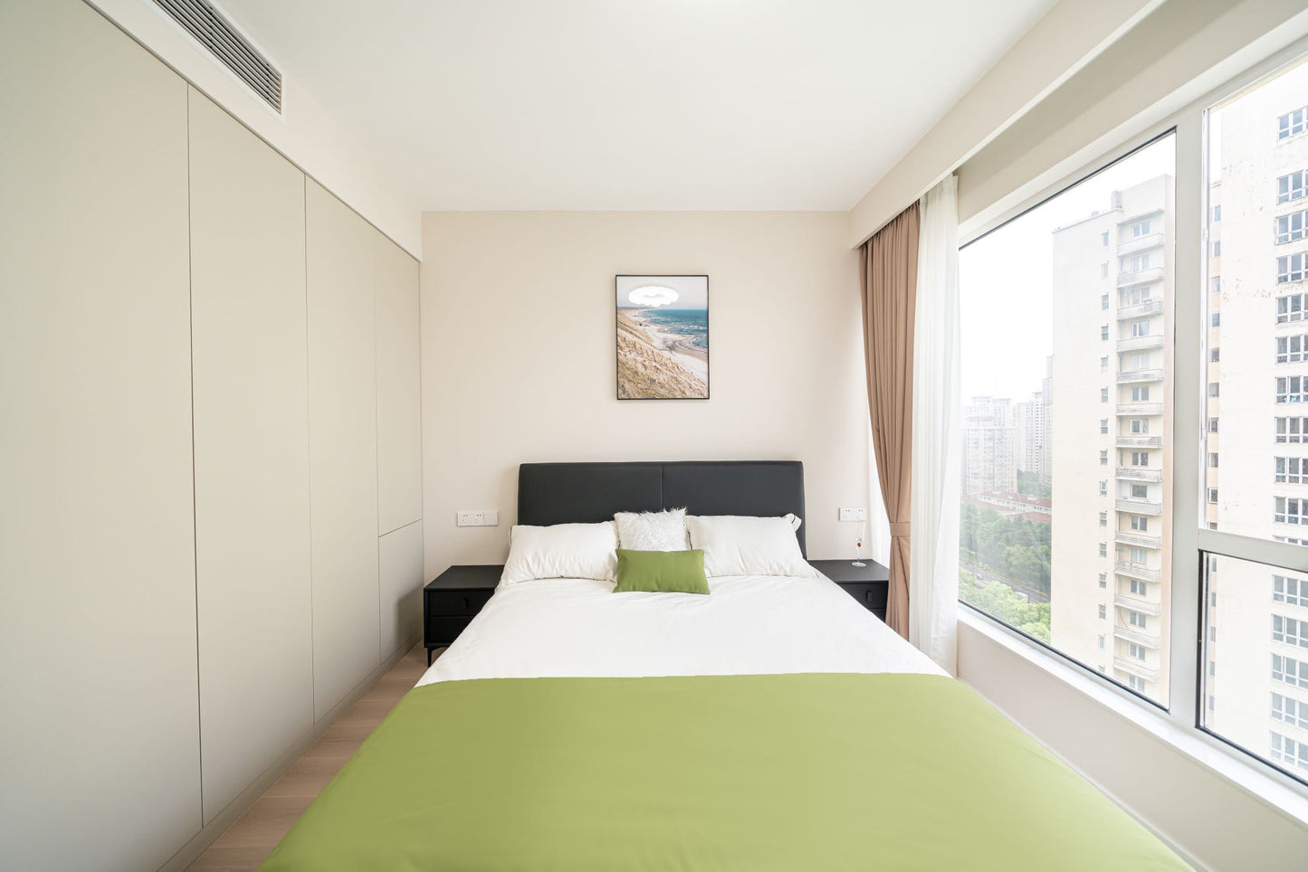 Nice 2br 2baths apt at tianshan oasis riviera 天山河畔2房