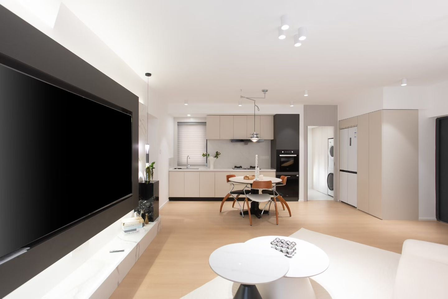 Newly 2br at Jiangsu road area 金桥花园2房