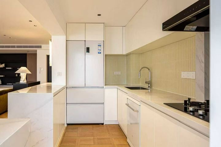 Newly 3br with nice view @ Xinzha road  新闸大厦3房