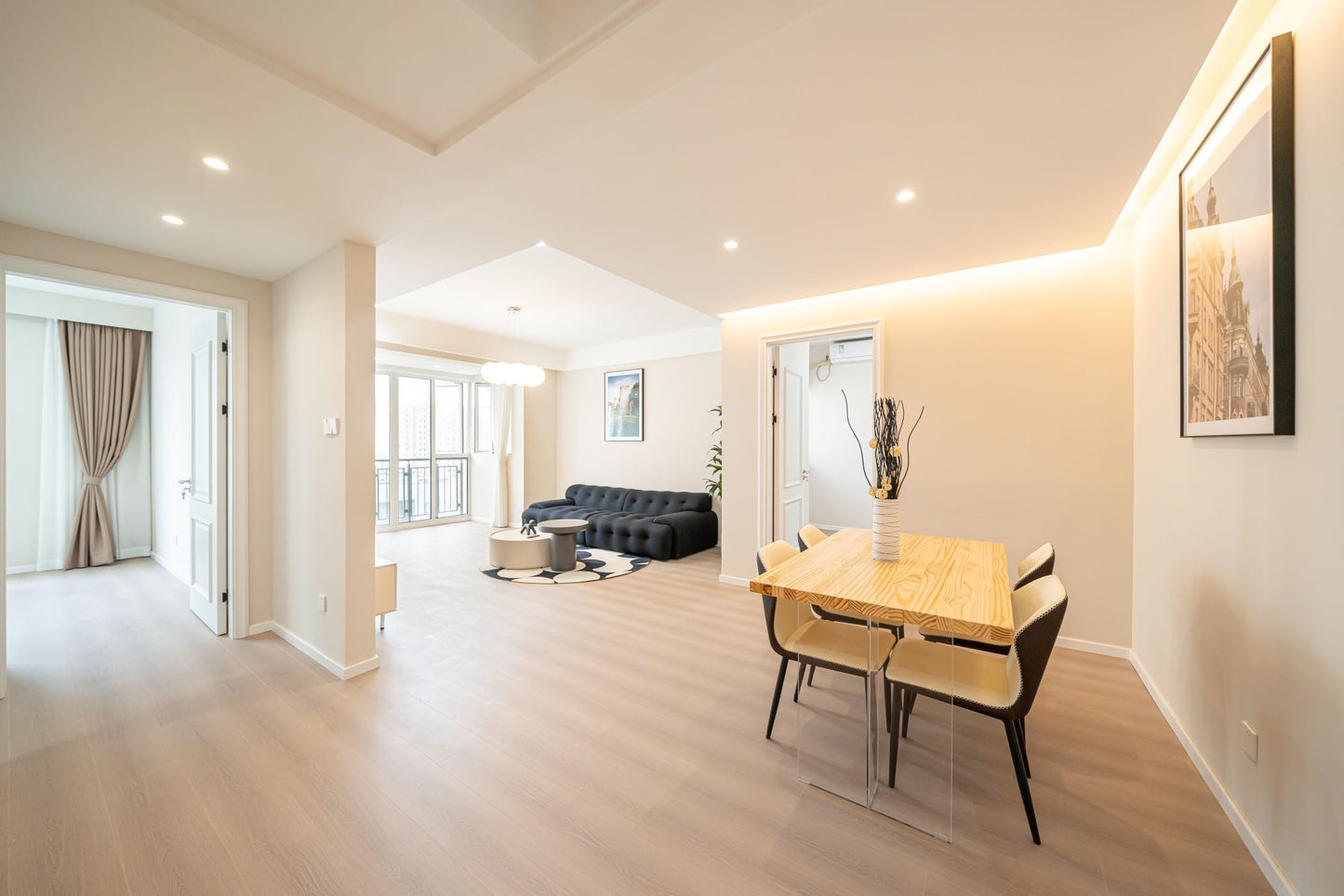 Nice 2br 2baths apt at tianshan oasis riviera 天山河畔2房