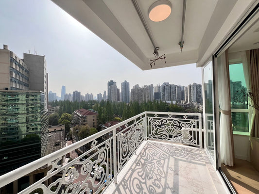 Newly 2br with balcony Jingan Temple 嘉园2房新装修阳台