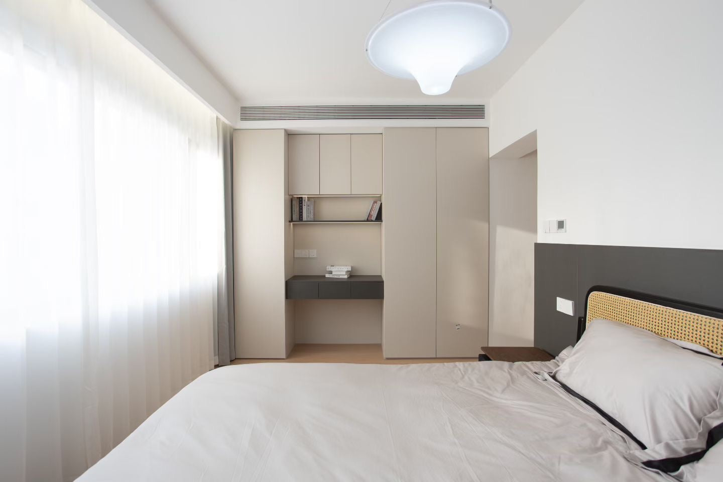 Newly 2br at Jiangsu road area 金桥花园2房