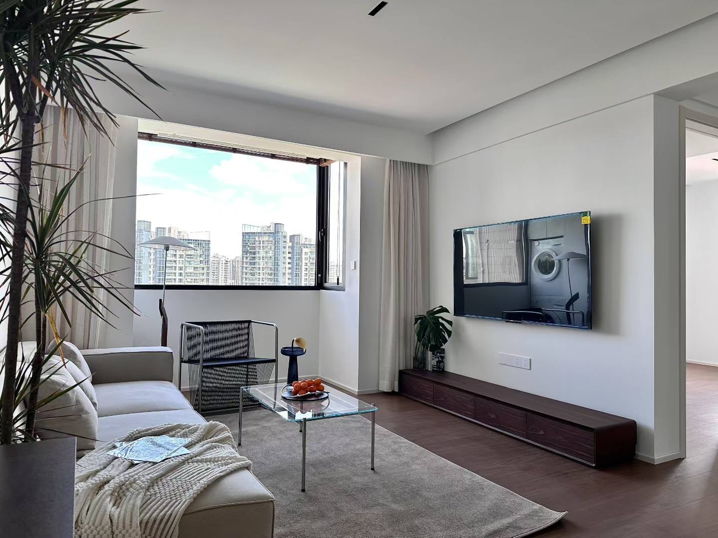 jiaozhou rd 2br 2bath 隆安公寓2房胶州路