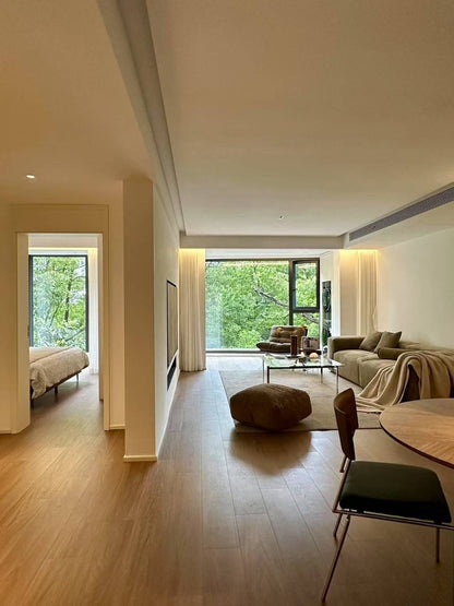 Newly 2br beside Suzhou river 中远两湾城2房