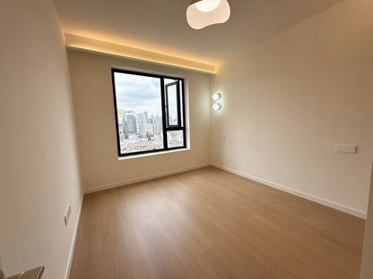 Beautiful 3br + study with river view 河滨豪园3+1房一线河景