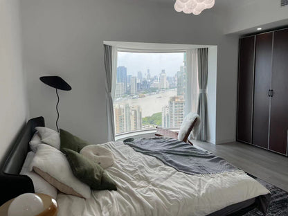 Modern 2br with nice view at pudong lujiazui 世茂滨江花园2房