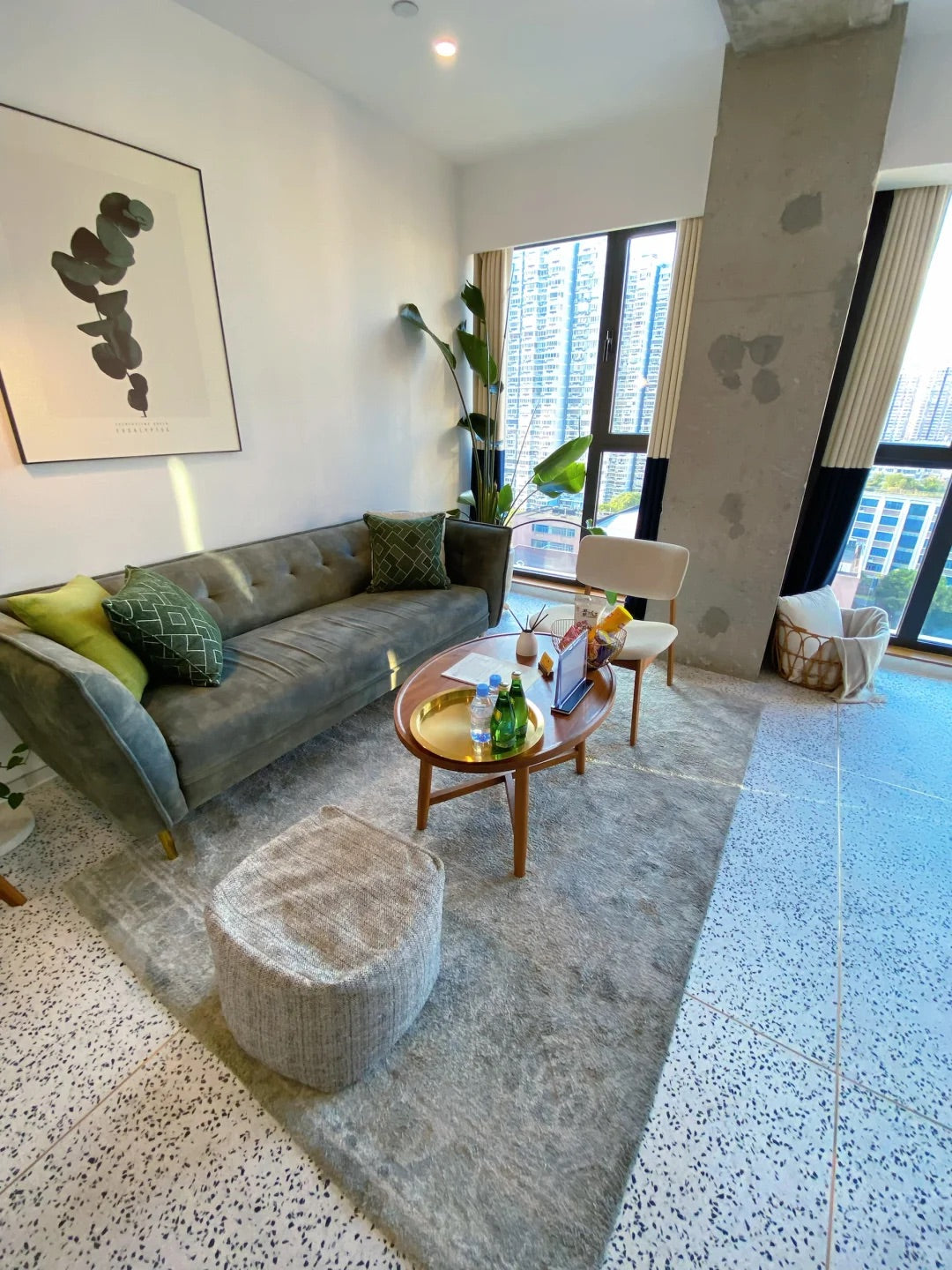 Base binjiang Service apt, Huangpu  黄浦base滨江服务公寓