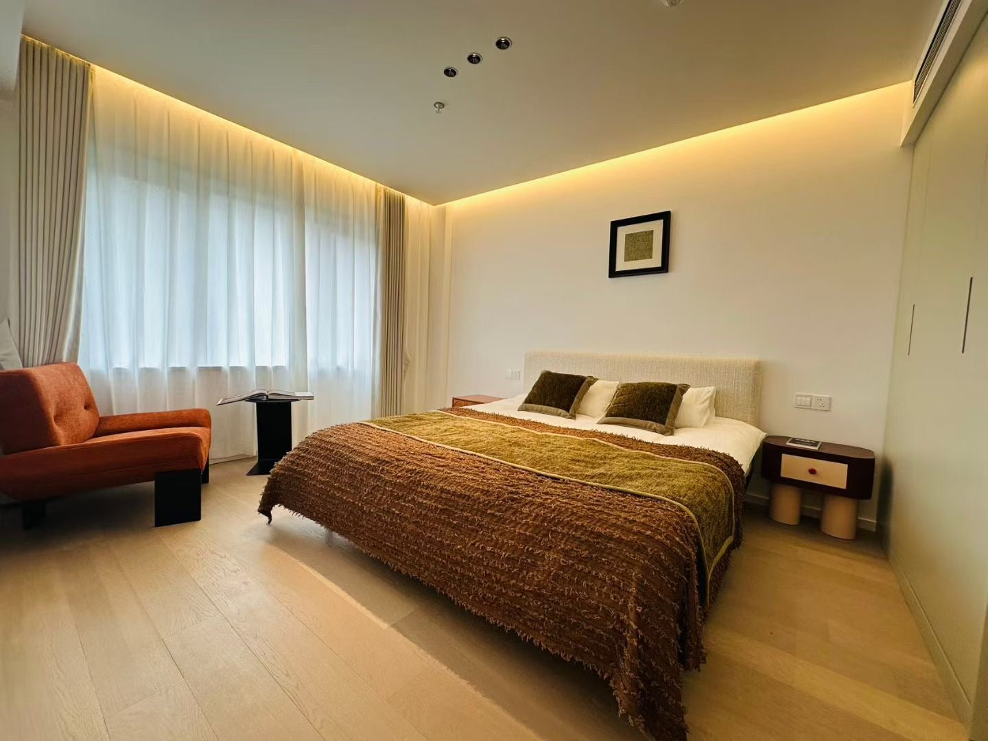 Newly 2br 2baths apt at jiangning  rd 陕康里江宁路2房