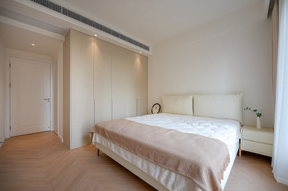 Modern 2br 2baths apt at tianshan oasis riviera 天山河畔2房