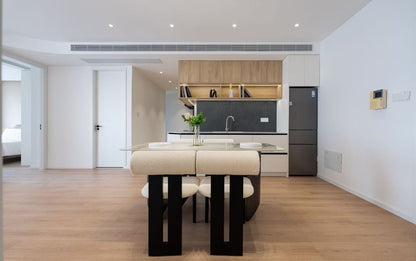 modern 2br apt with river view 耀江花园2房江景