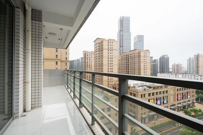 Modern 3br at south bund 绿地名人坊3房