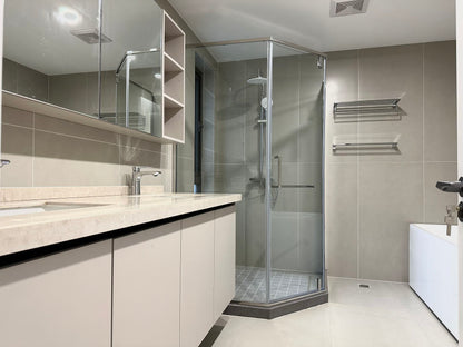 Modern 3br 180sqm at jinqiao 碧云晓园3房