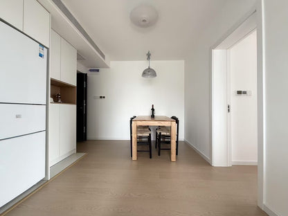 Beautiful 1BR at jingan temple 四和花园1房