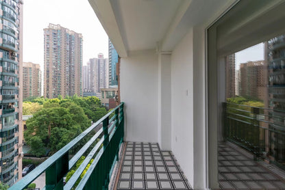 Nice 3br apt near Xintiandi 大同花园3房