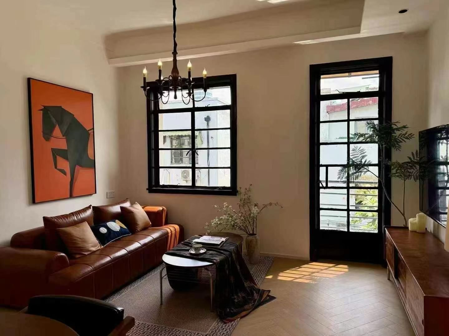 weihai rd 2br apt with terrace  威海路2楼洋房